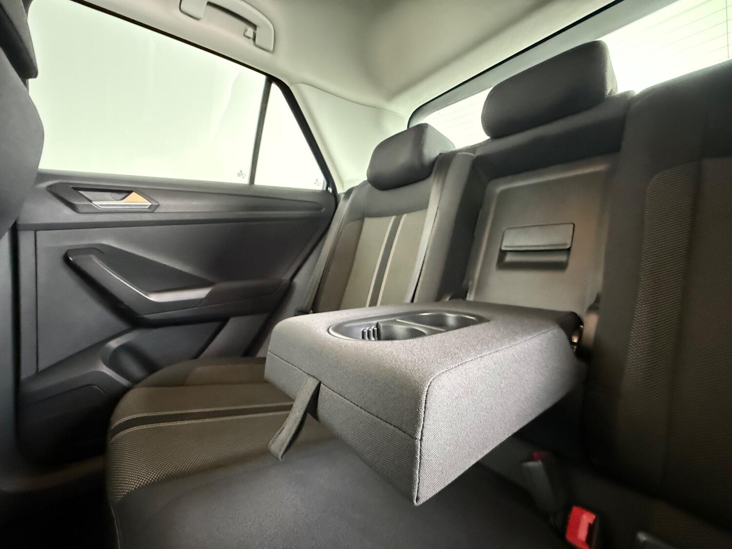 Used Volkswagen T-Roc 2018 for sale - 77525191: Photo 12