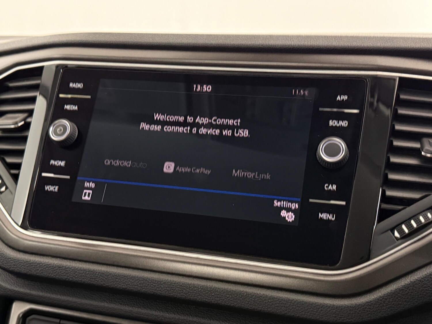 Used Volkswagen T-Roc 2018 for sale - 77525191: Photo 26