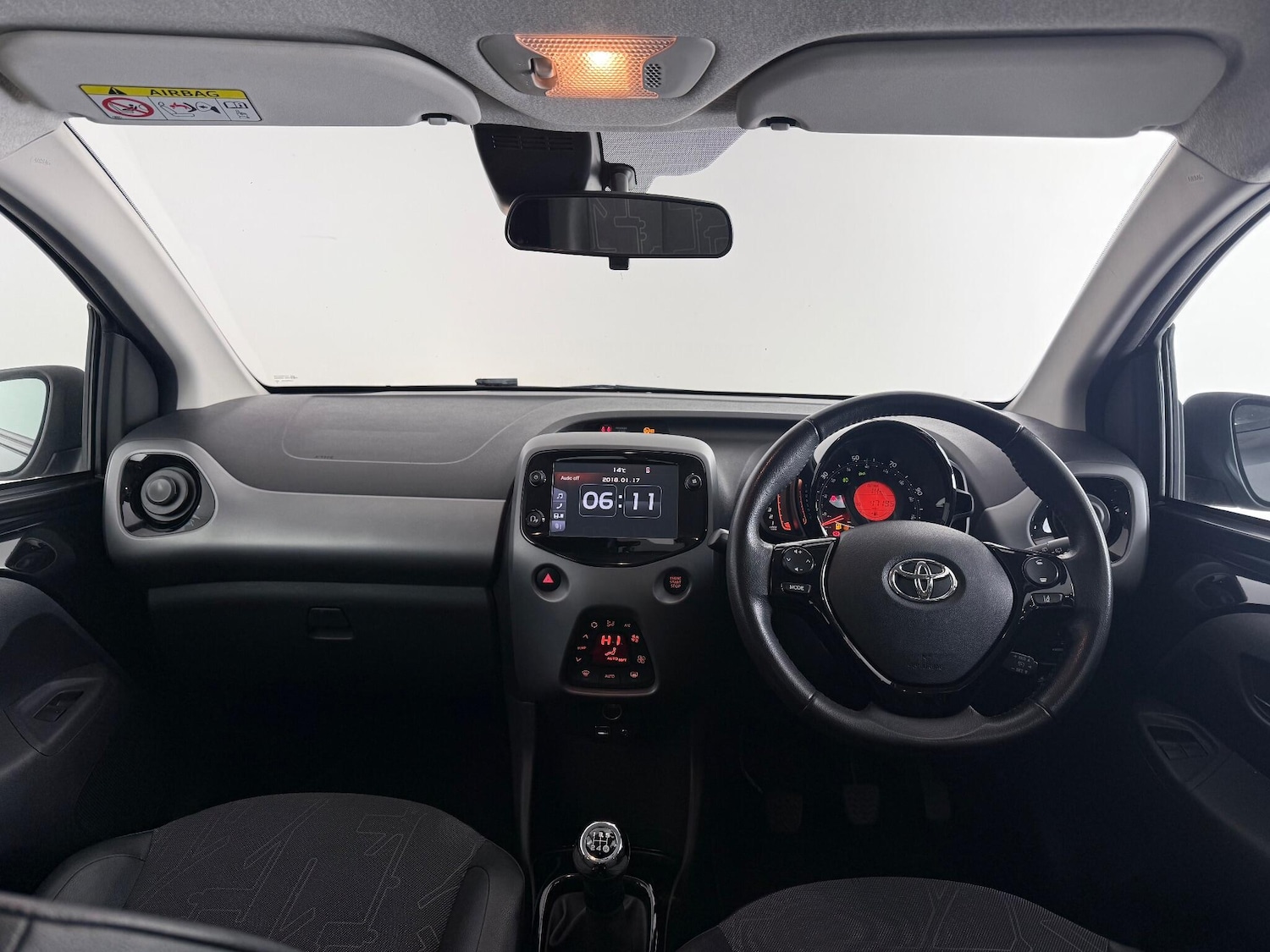 Used Toyota AYGO 2018 for sale - 77181124: Photo 14