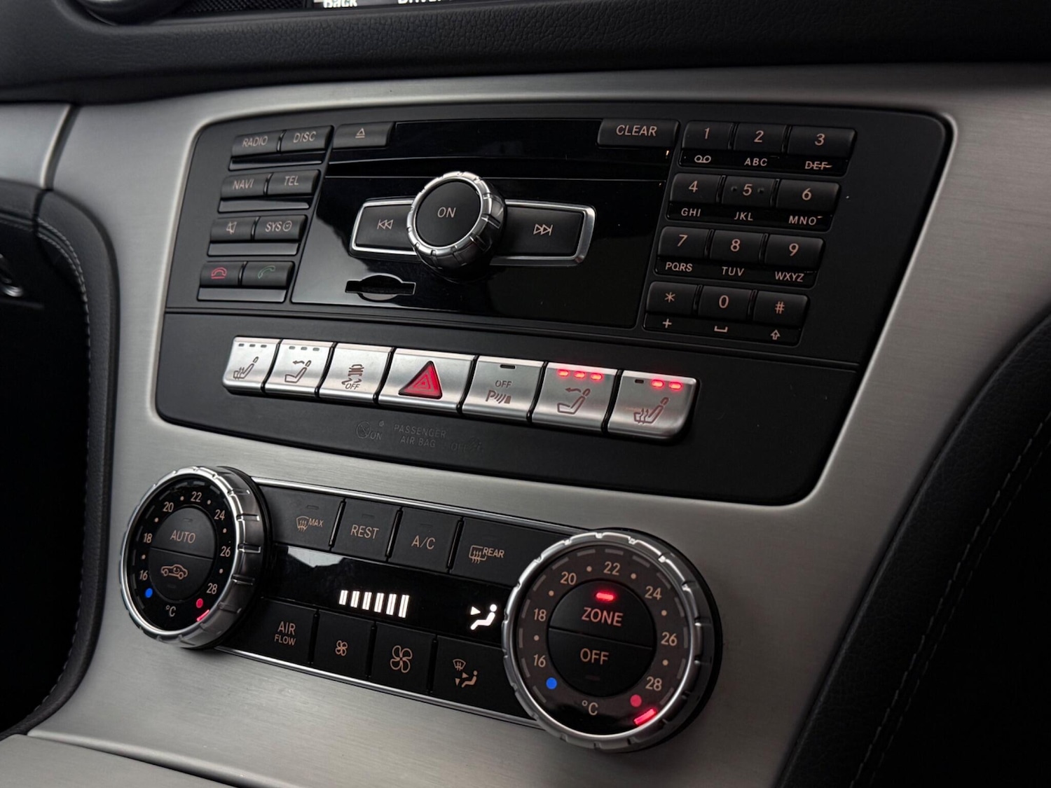 Used Mercedes-Benz SL 2015 for sale - 77684481: Photo 33