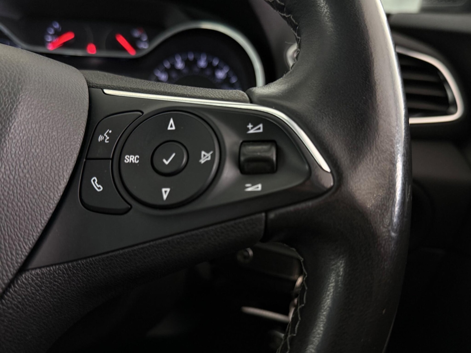 Used Vauxhall Grandland X 2018 for sale - 76715471: Photo 24