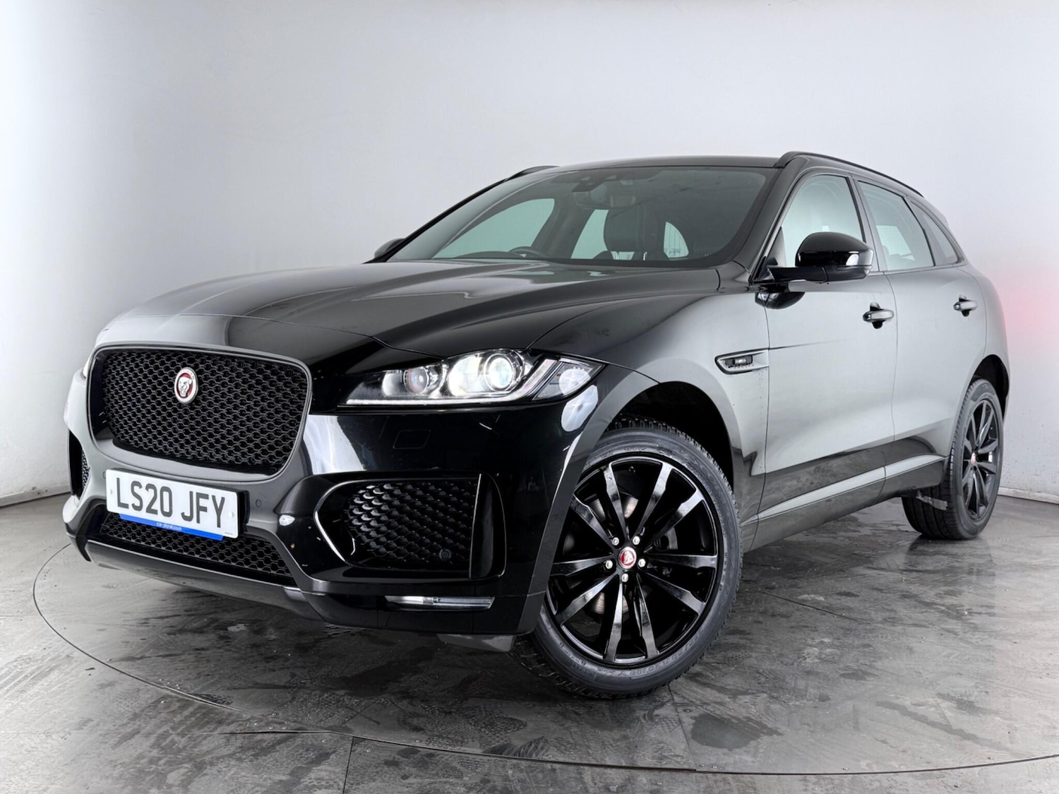 Used Jaguar F-Pace 2020 for sale - 77696912: Photo 32