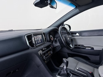 Used Kia Sportage 2018 for sale - 78947666: Photo