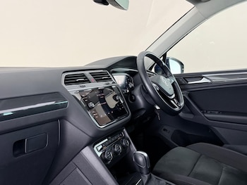 Used Volkswagen Tiguan 2019 for sale - 79497323: Photo