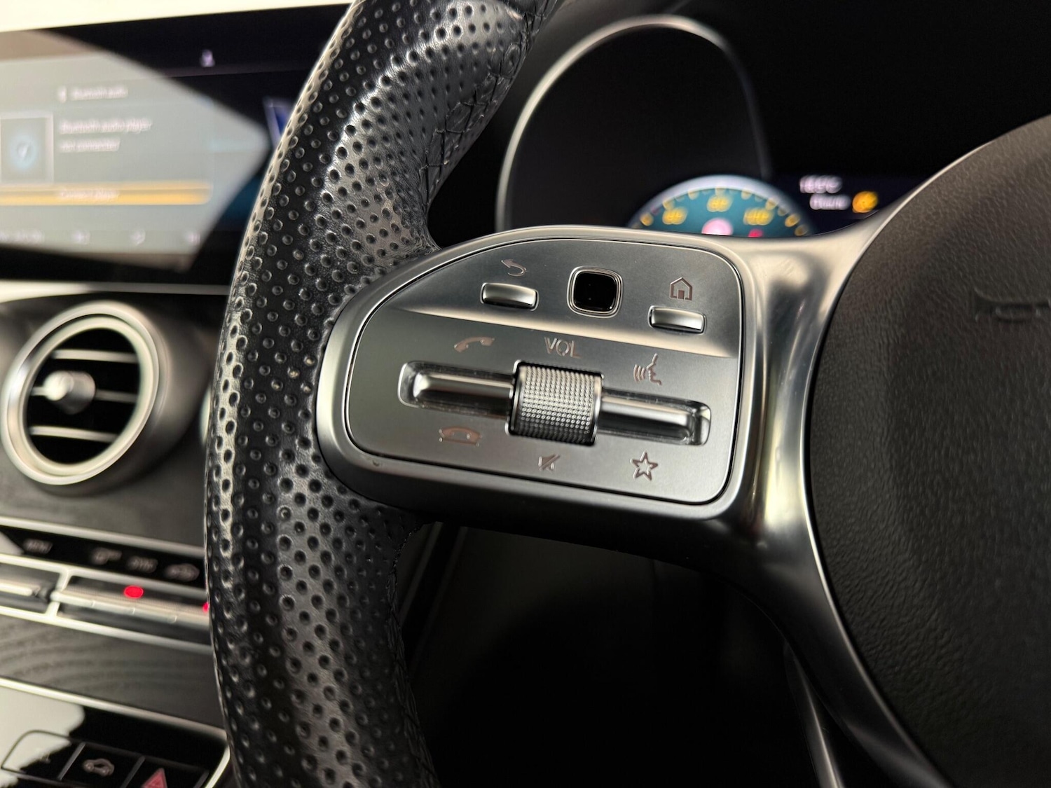 Used Mercedes-Benz C Class 2020 for sale - 76913299: Photo 21