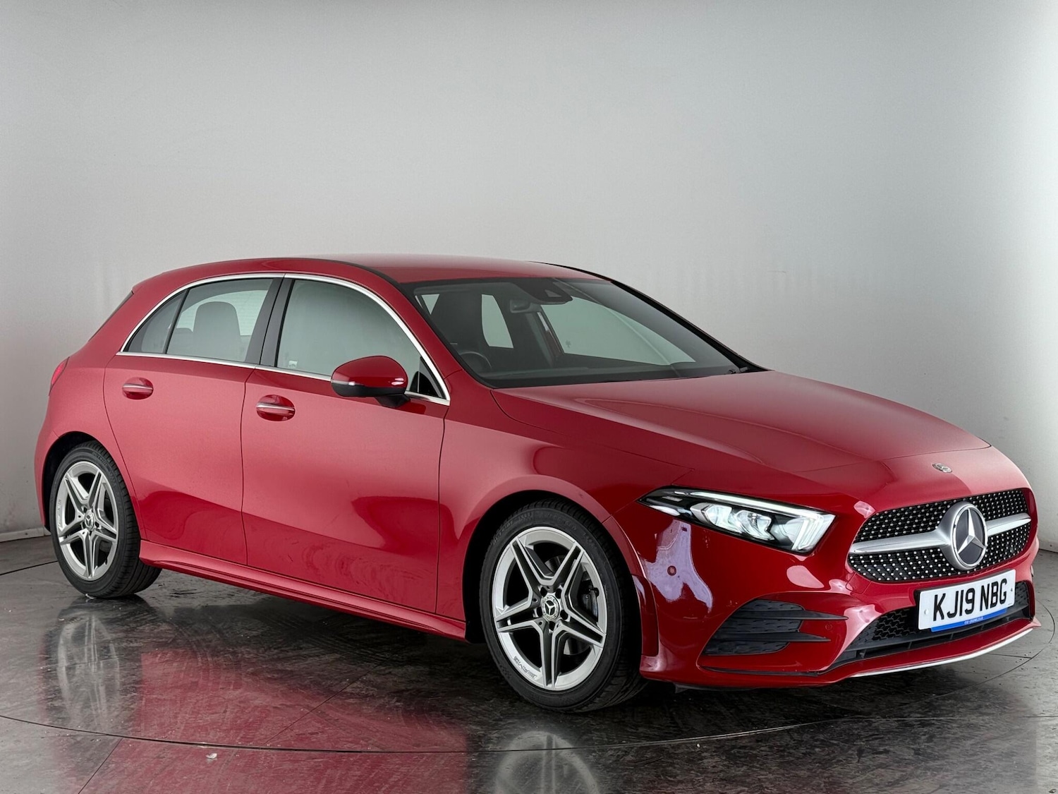 Used Mercedes-Benz A-Class 2019 for sale - 76468420: Photo 1