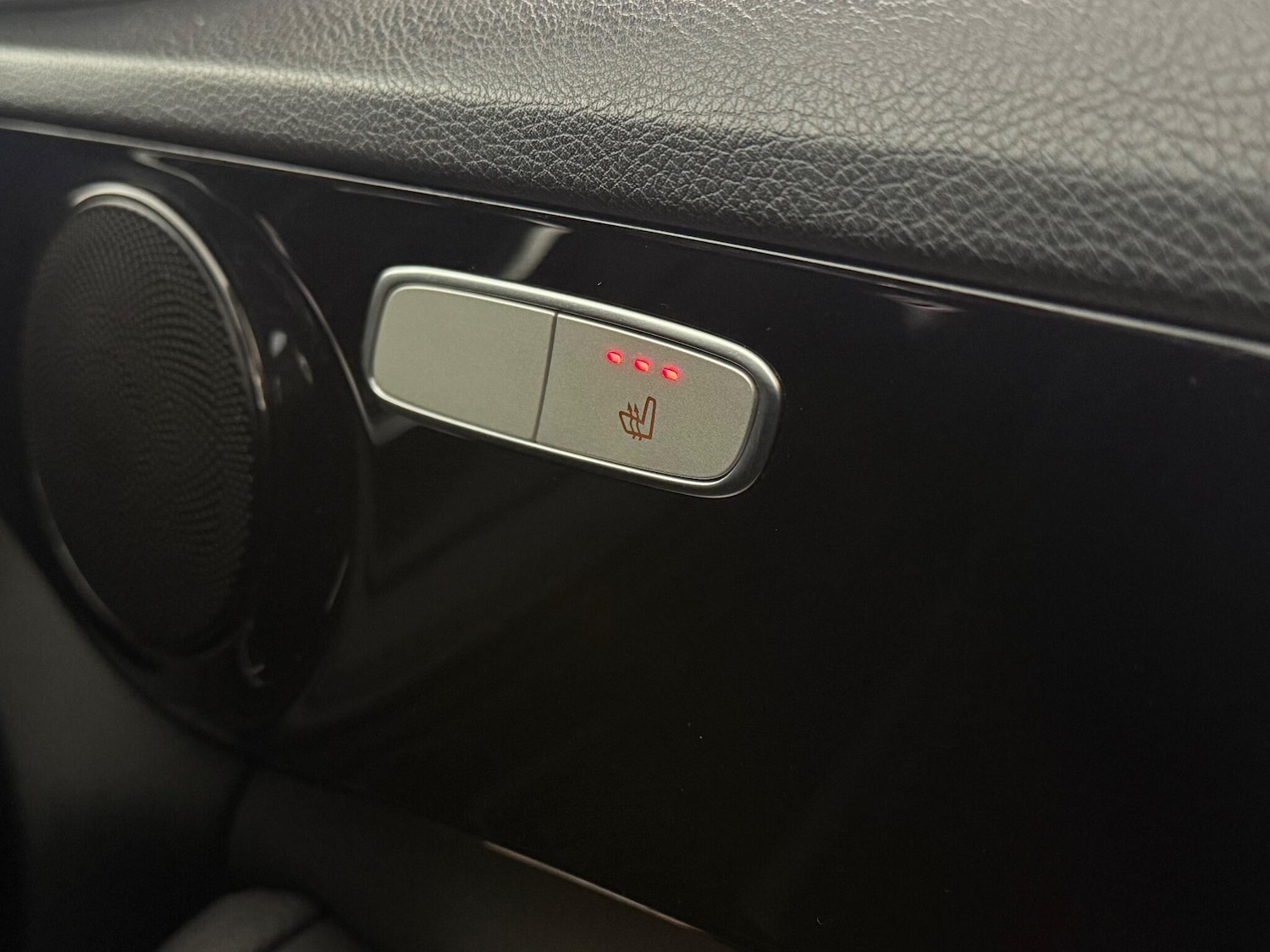 Used Mercedes-Benz C Class 2019 for sale - 77216597: Photo 24