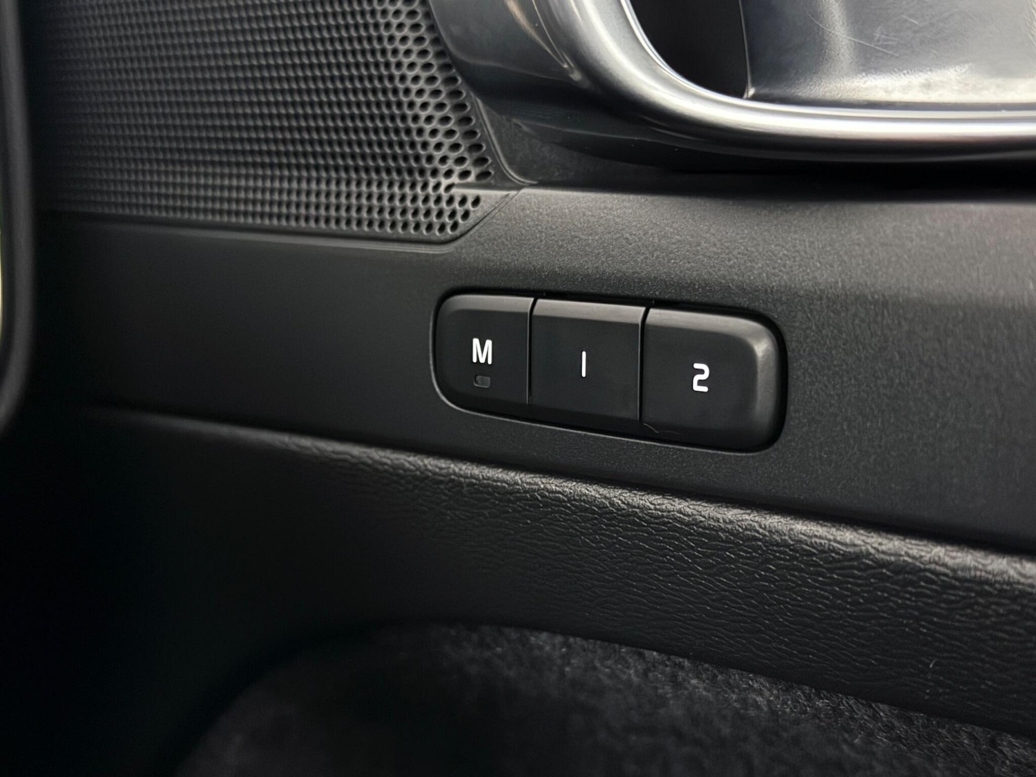 Used Volvo XC40 2021 for sale - 77364841: Photo 11