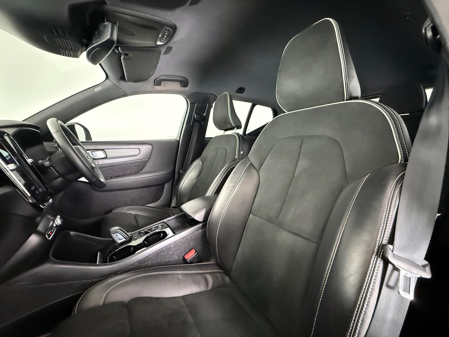 Used Volvo XC40 2021 for sale - 77364841: Photo 9