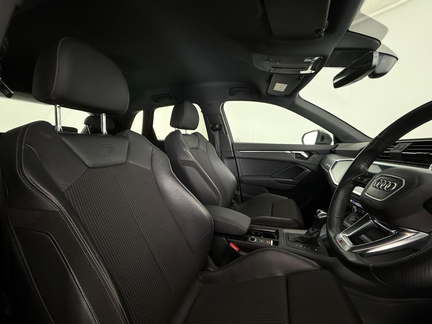 Used Audi Q3 2019 for sale - 76468485: Photo 16