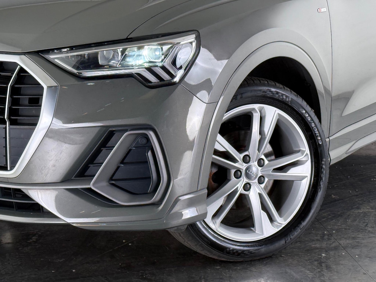 Used Audi Q3 2019 for sale - 76468485: Photo 46