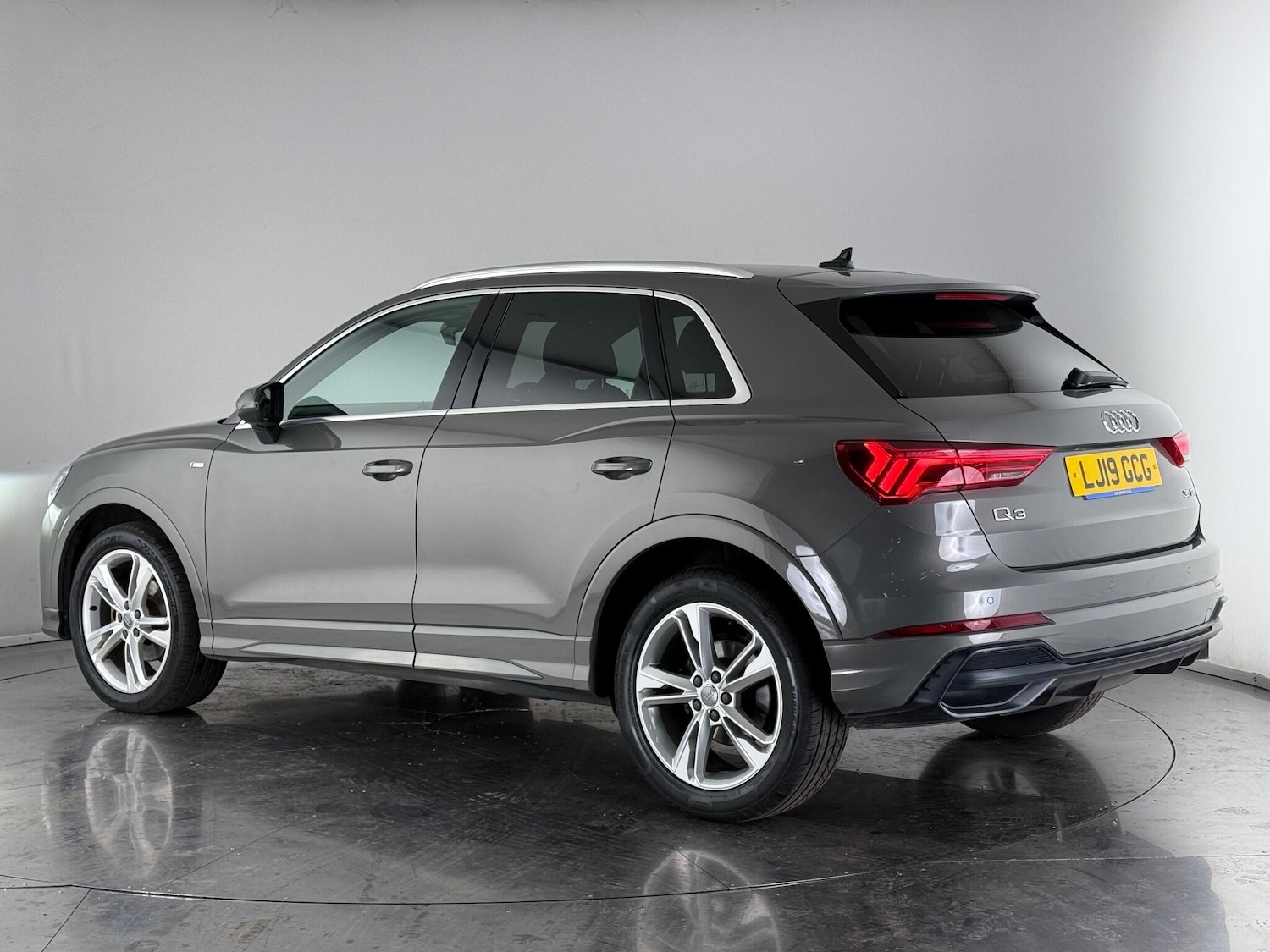 Used Audi Q3 2019 for sale - 76468485: Photo 5