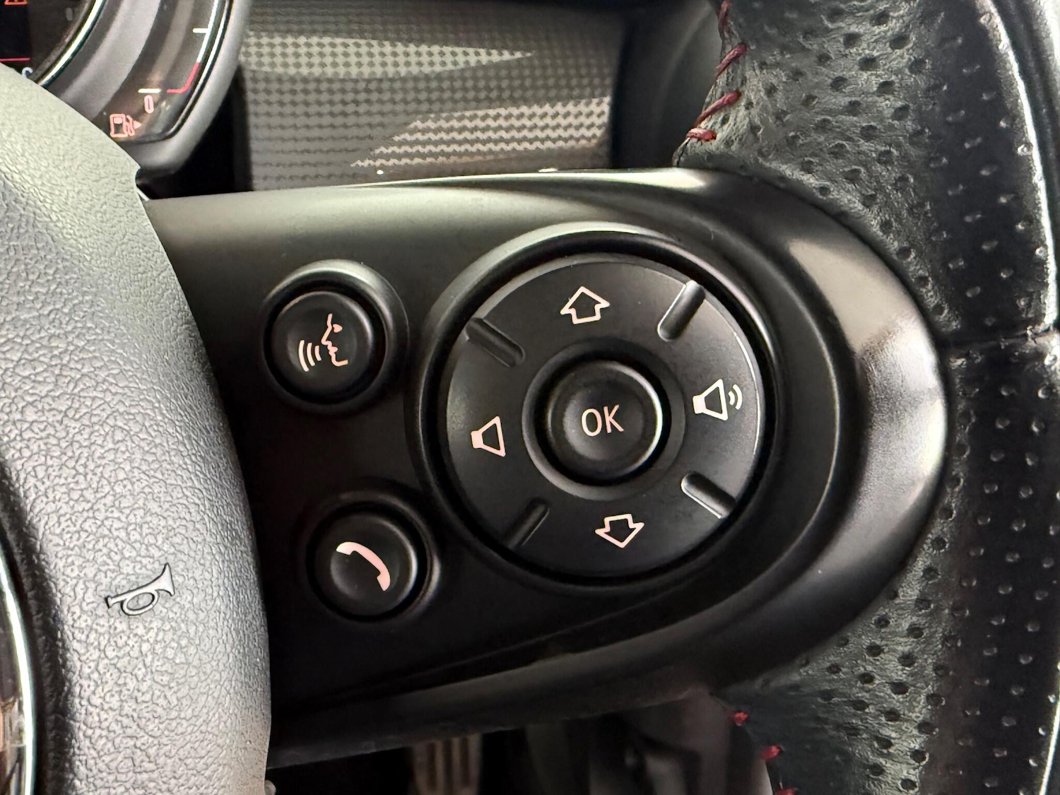 Used MINI Convertible 2019 for sale - 76468483: Photo 25