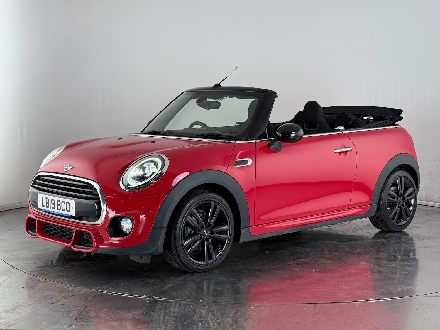 Used MINI Convertible 2019 for sale - 76468483: Photo 4