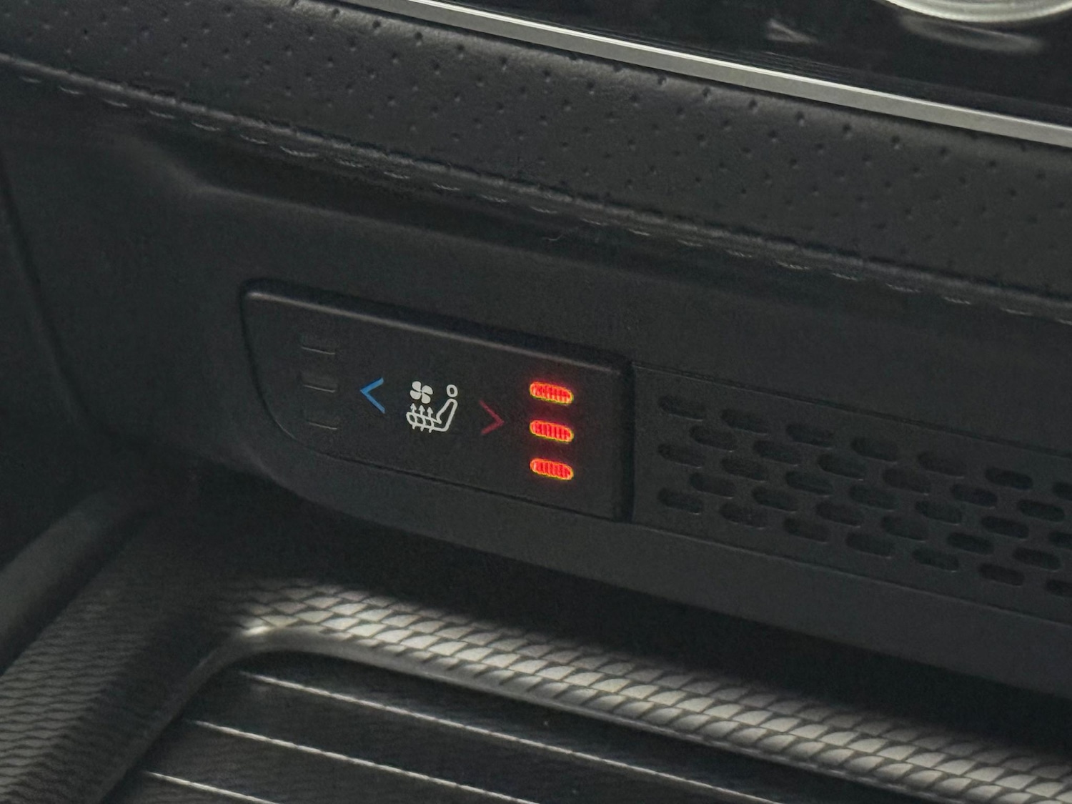 Used Ssangyong Rexton 2021 for sale - 76468533: Photo 48