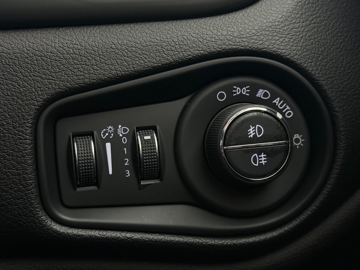 Used Jeep Renegade 2018 for sale - 76468534: Photo 25