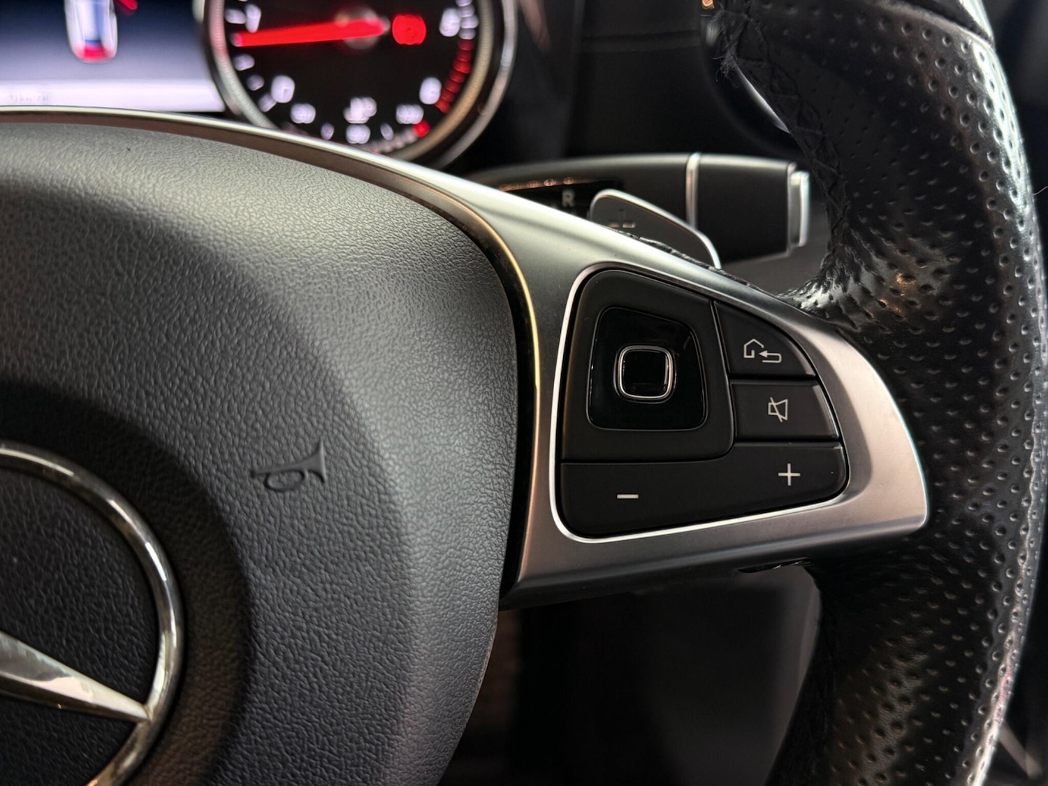 Used Mercedes-Benz E Class 2018 for sale - 77917042: Photo 16