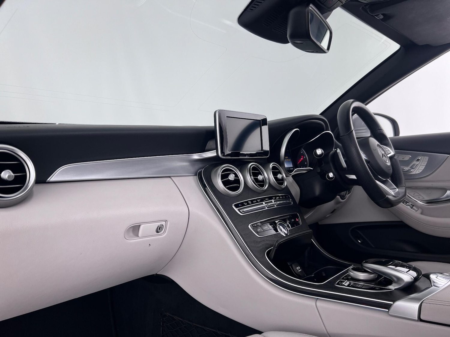 Used Mercedes-Benz C Class 2017 for sale - 77246275: Photo 12