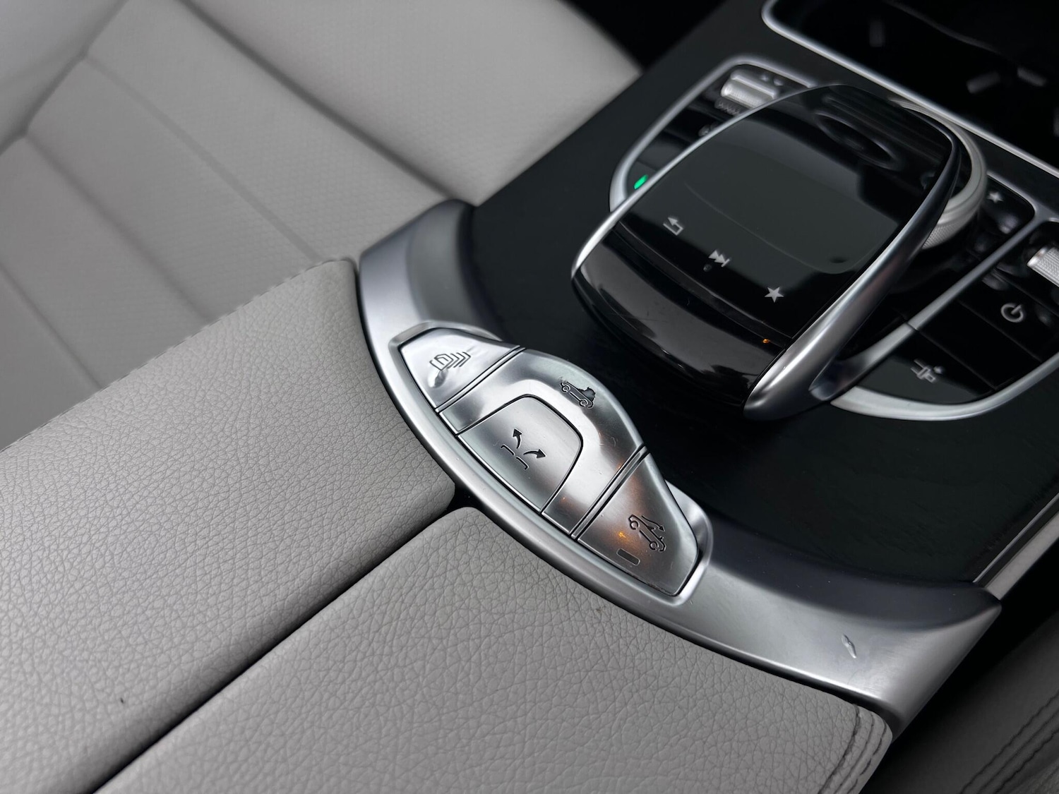 Used Mercedes-Benz C Class 2017 for sale - 77246275: Photo 32