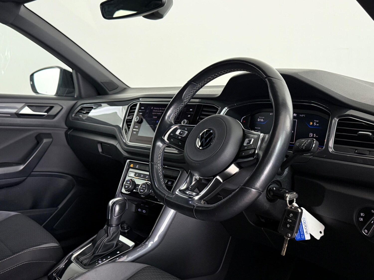 Used Volkswagen T-Roc 2020 for sale - 78073344: Photo 11