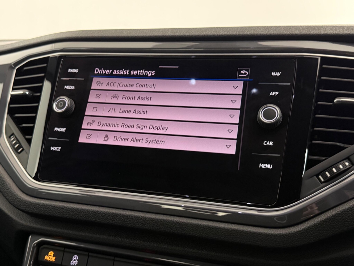 Used Volkswagen T-Roc 2020 for sale - 78073344: Photo 29