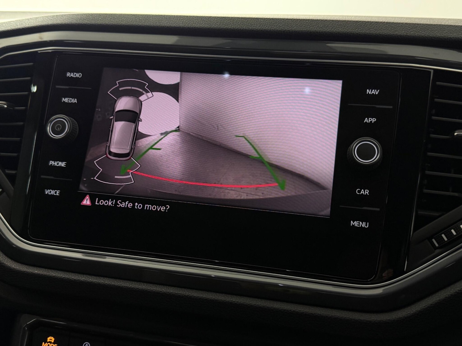 Used Volkswagen T-Roc 2020 for sale - 78073344: Photo 30