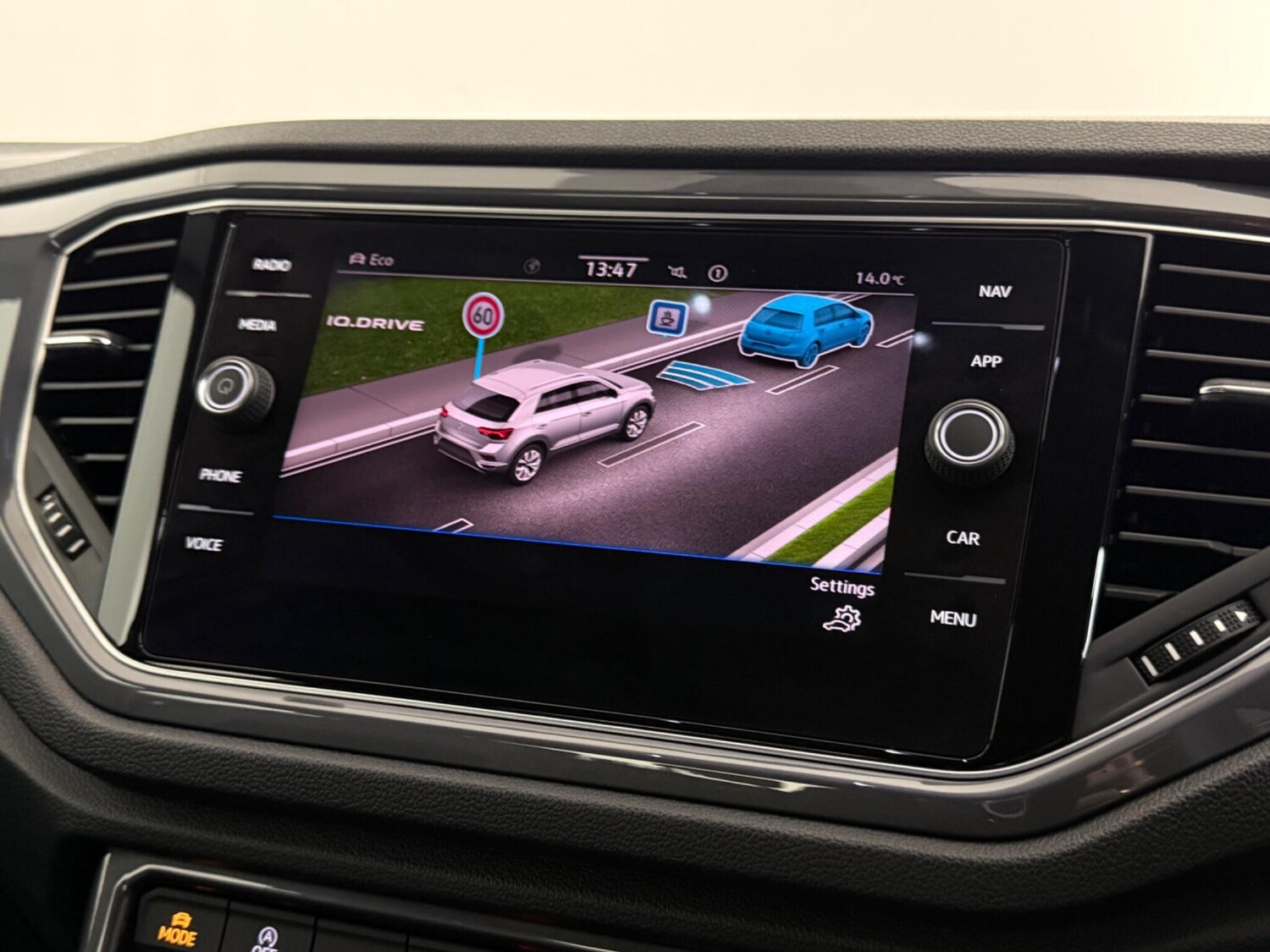 Used Volkswagen T-Roc 2020 for sale - 78073344: Photo 31