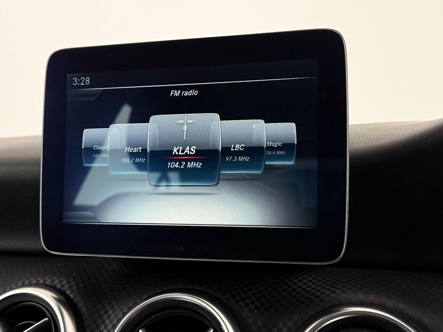 Used Mercedes-Benz A-Class 2017 for sale - 77222207: Photo 23