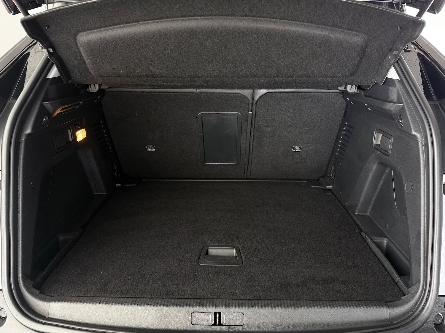 Used Peugeot 3008 2018 for sale - 77246115: Photo 10