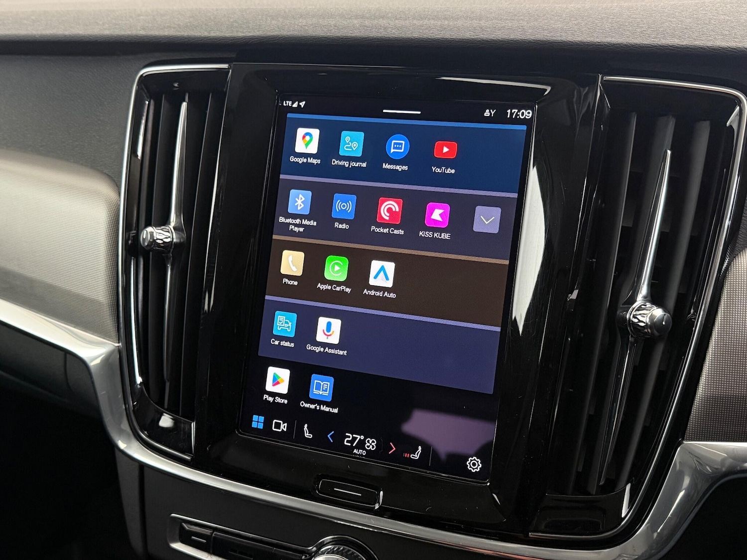 Used Volvo V90 Cross Country 2022 for sale - 77181089: Photo 23