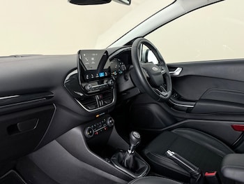 Used Ford Fiesta 2018 for sale - 79121961: Photo