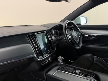 Used Volvo S90 2018 for sale - 79727289: Photo