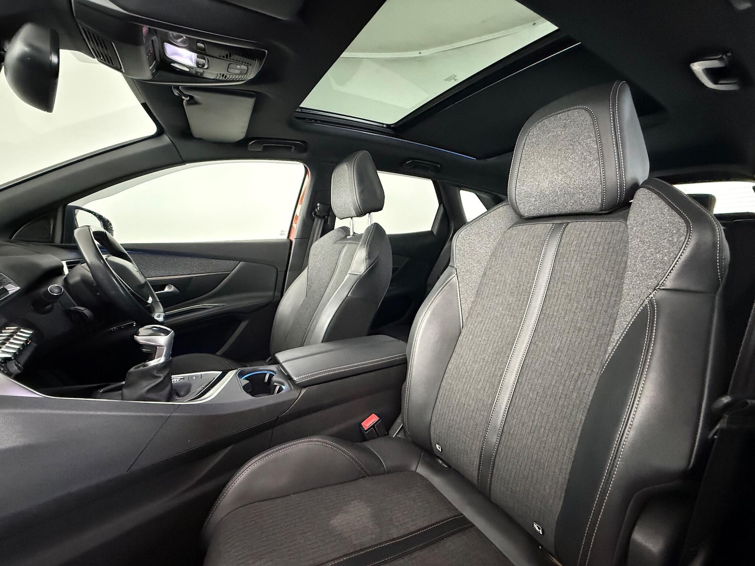 Used Peugeot 3008 2019 for sale - 77181350: Photo 12