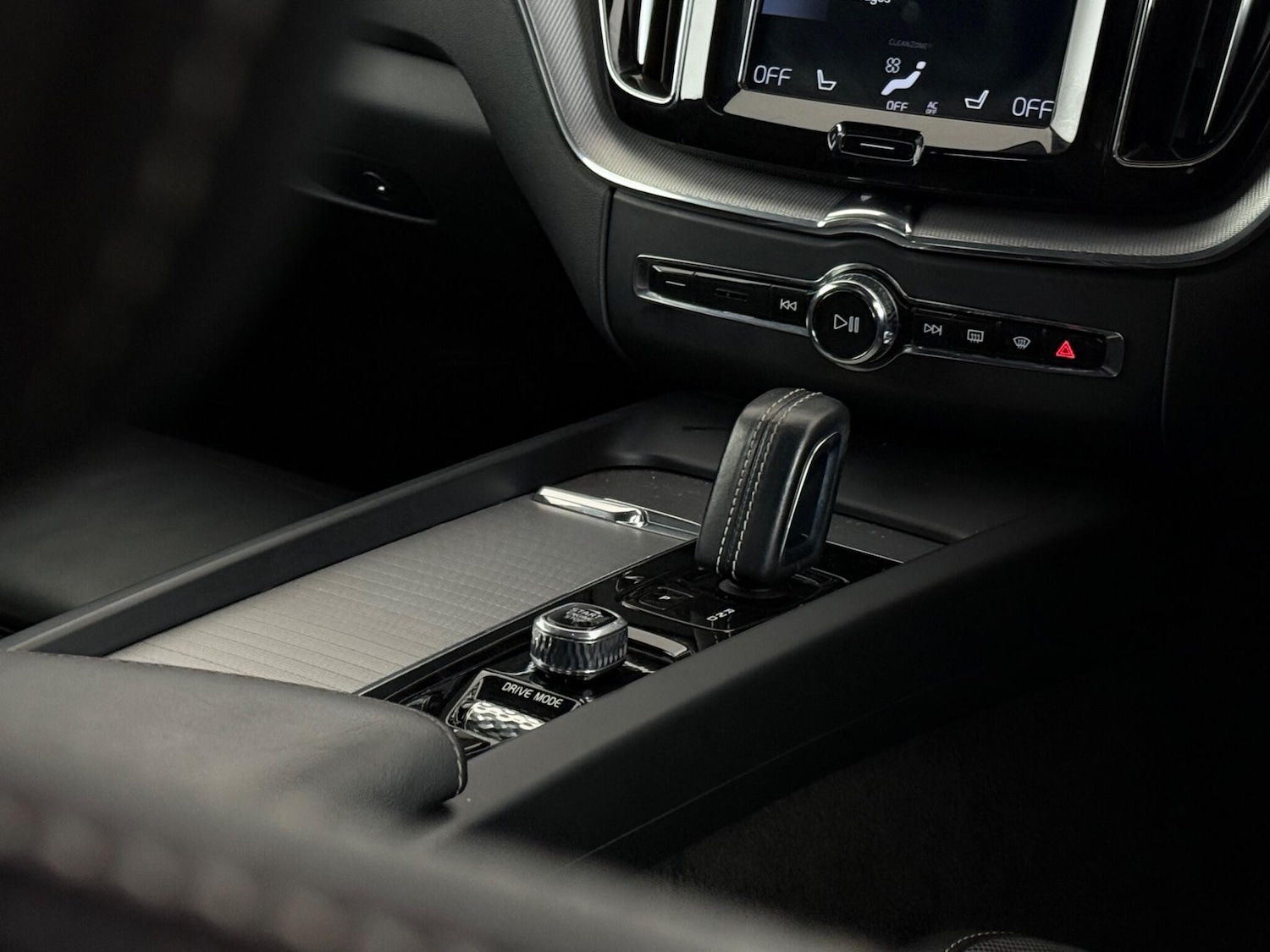 Used Volvo XC60 2020 for sale - 76468182: Photo 42