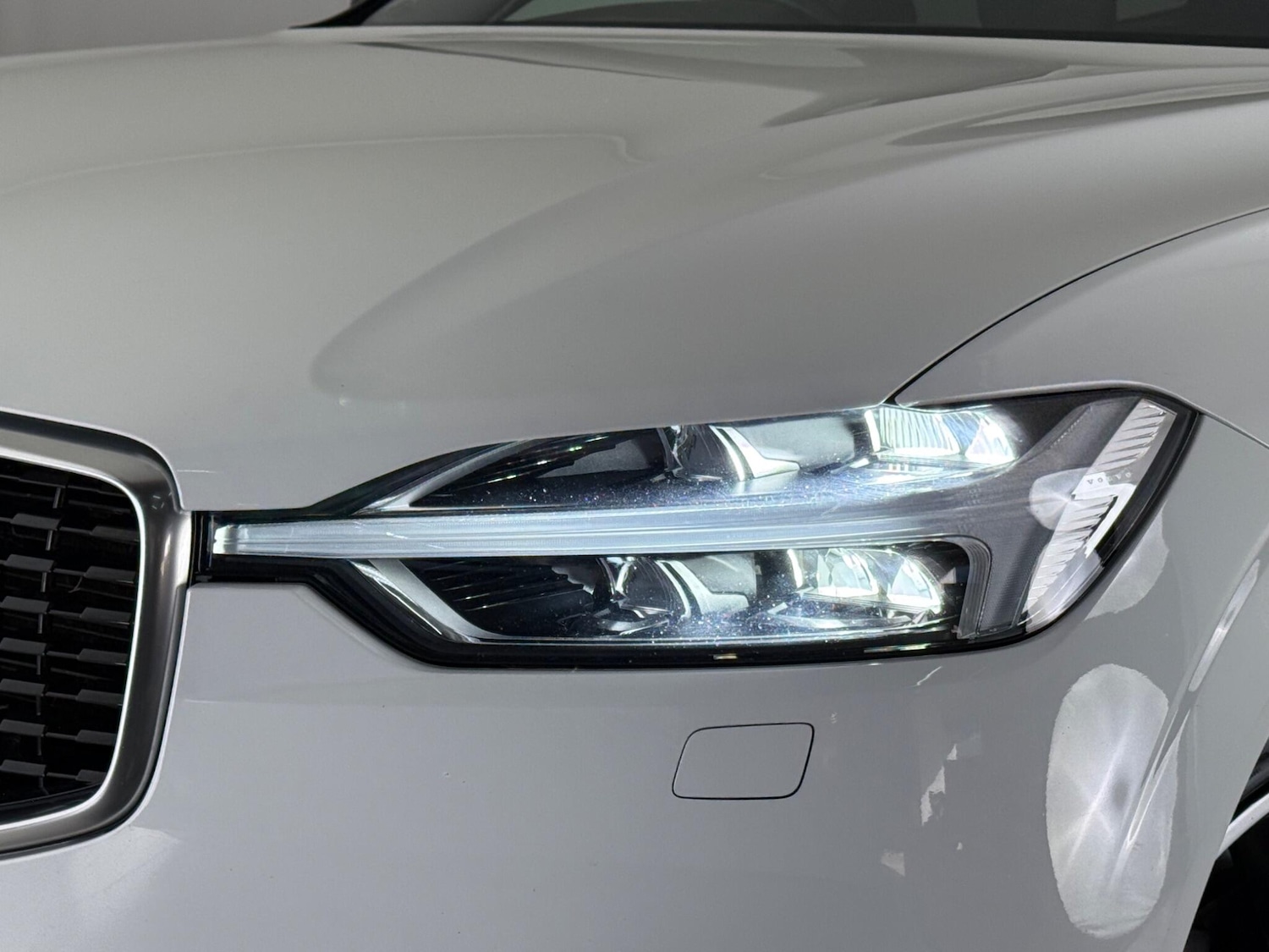 Used Volvo XC60 2020 for sale - 76468182: Photo 9