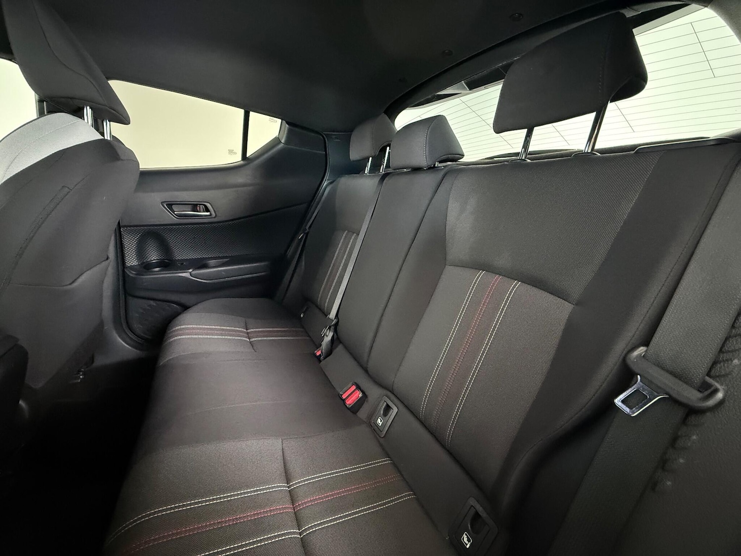 Used Toyota C-HR 2023 for sale - 77243551: Photo 12