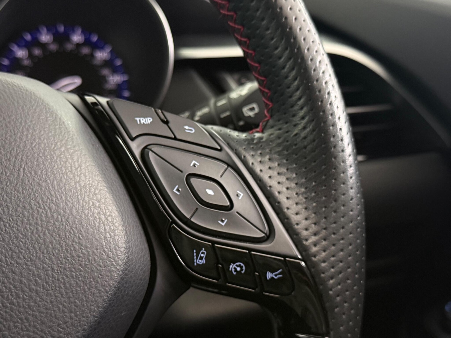 Used Toyota C-HR 2023 for sale - 77243551: Photo 20