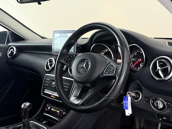 Used Mercedes-Benz A-Class 2016 for sale - 78898881: Photo
