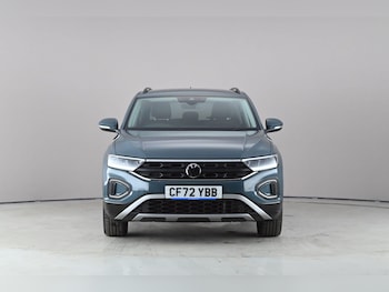 Used Volkswagen T-Roc 2023 for sale - 78020578: Photo