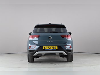 Used Volkswagen T-Roc 2023 for sale - 78020578: Photo