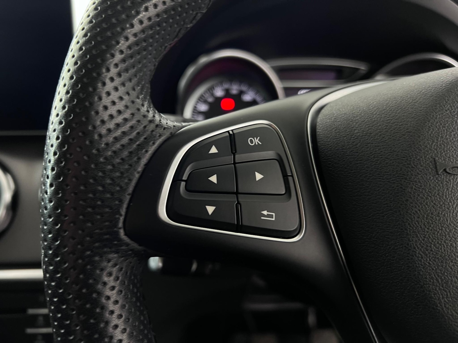 Used Mercedes-Benz GLA 2018 for sale - 77217163: Photo 19