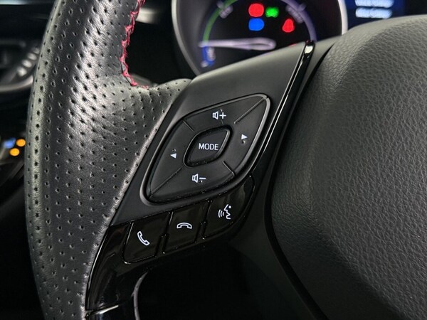 Used Toyota C-HR 2023 for sale - 76163553: Photo 24