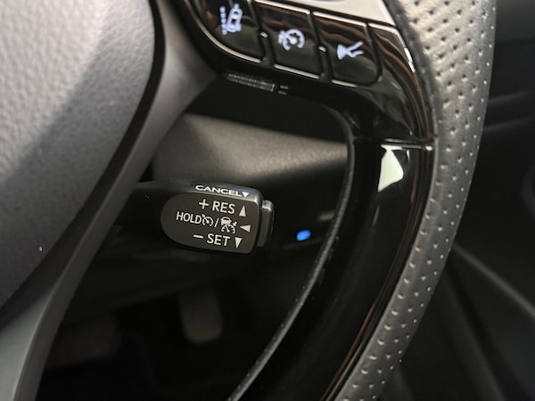 Used Toyota C-HR 2023 for sale - 76163553: Photo 26
