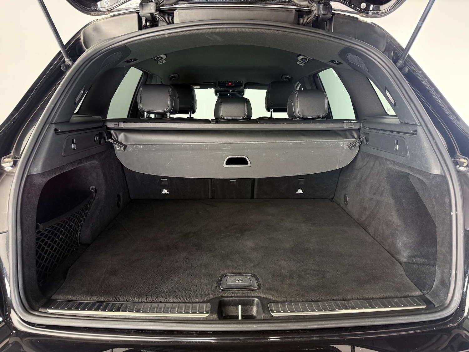 Used Mercedes-Benz GLC 2018 for sale - 77221827: Photo 9