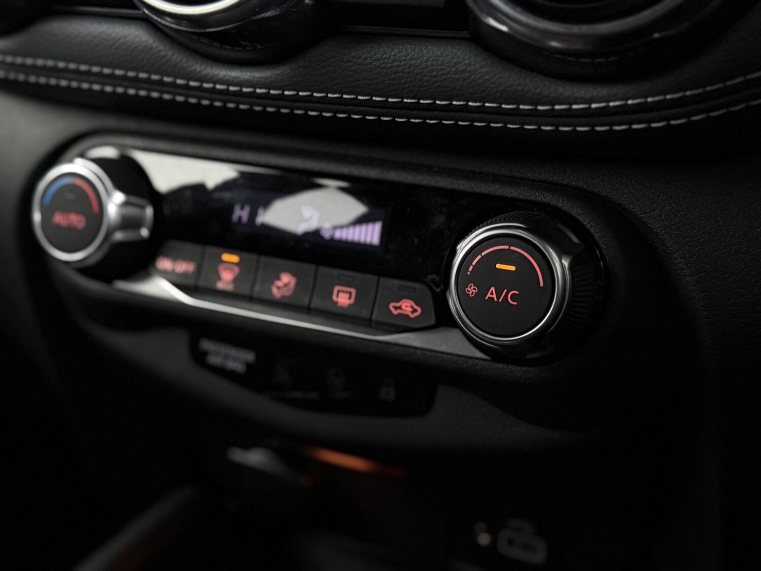 Used Nissan Juke 2021 for sale - 77517356: Photo 31