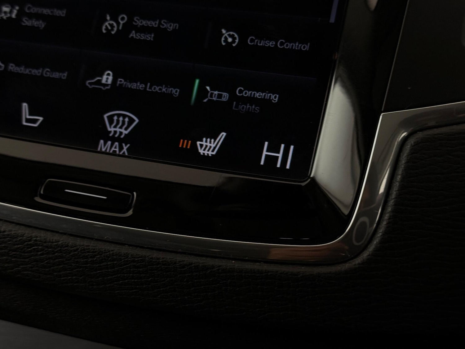 Used Volvo XC90 2018 for sale - 76468765: Photo 45