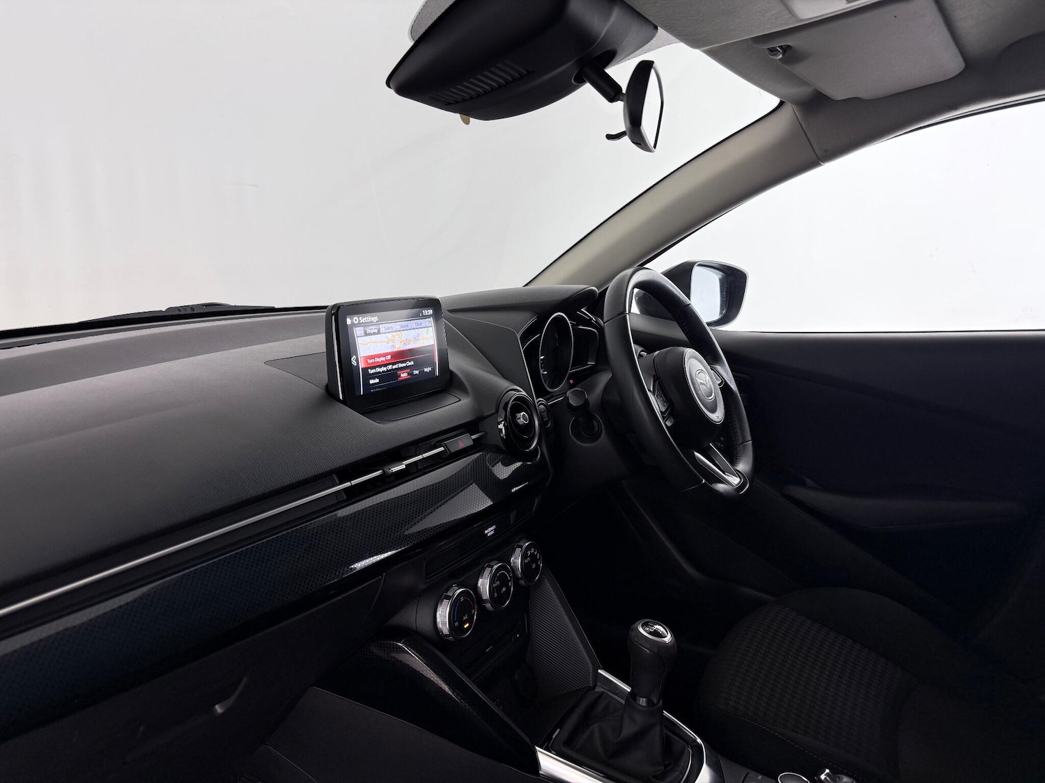 Used Mazda Mazda2 2017 for sale - 77246154: Photo 13