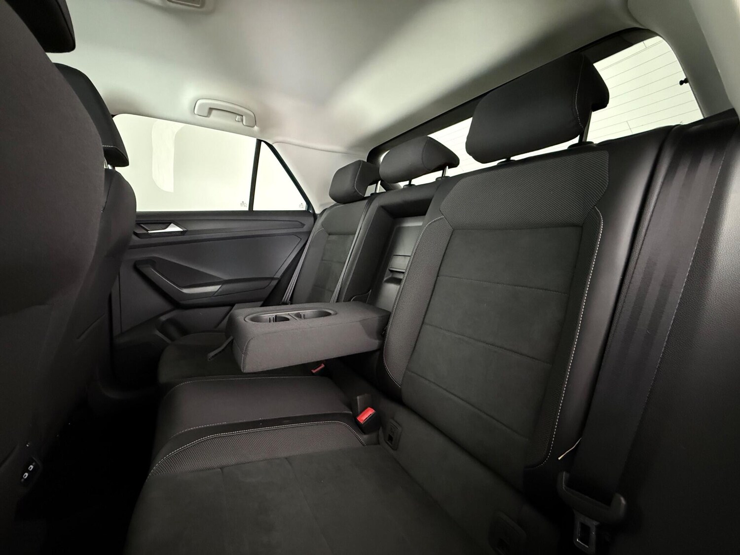 Used Volkswagen T-Roc 2023 for sale - 77672098: Photo 14