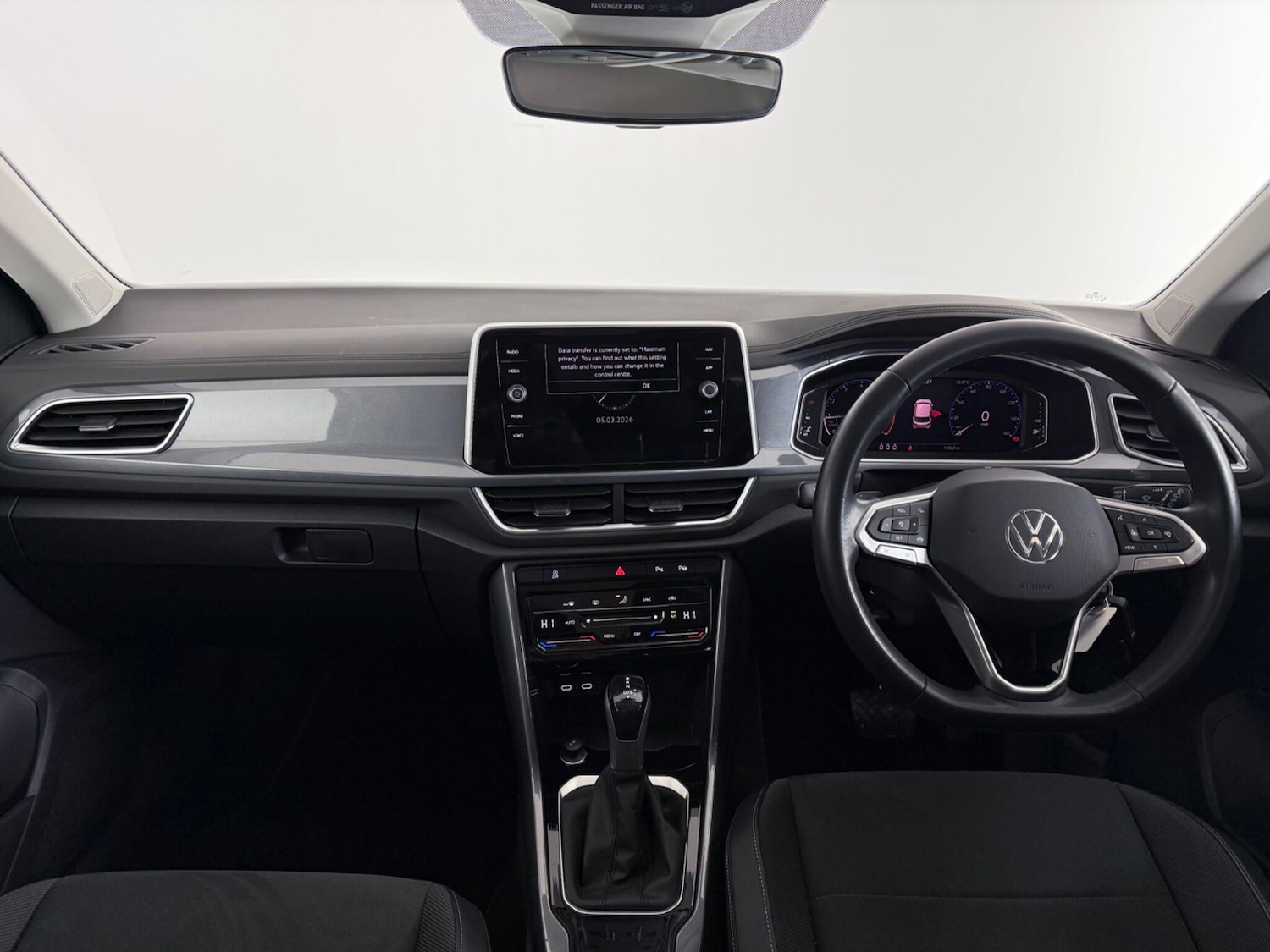 Used Volkswagen T-Roc 2023 for sale - 77672098: Photo 18