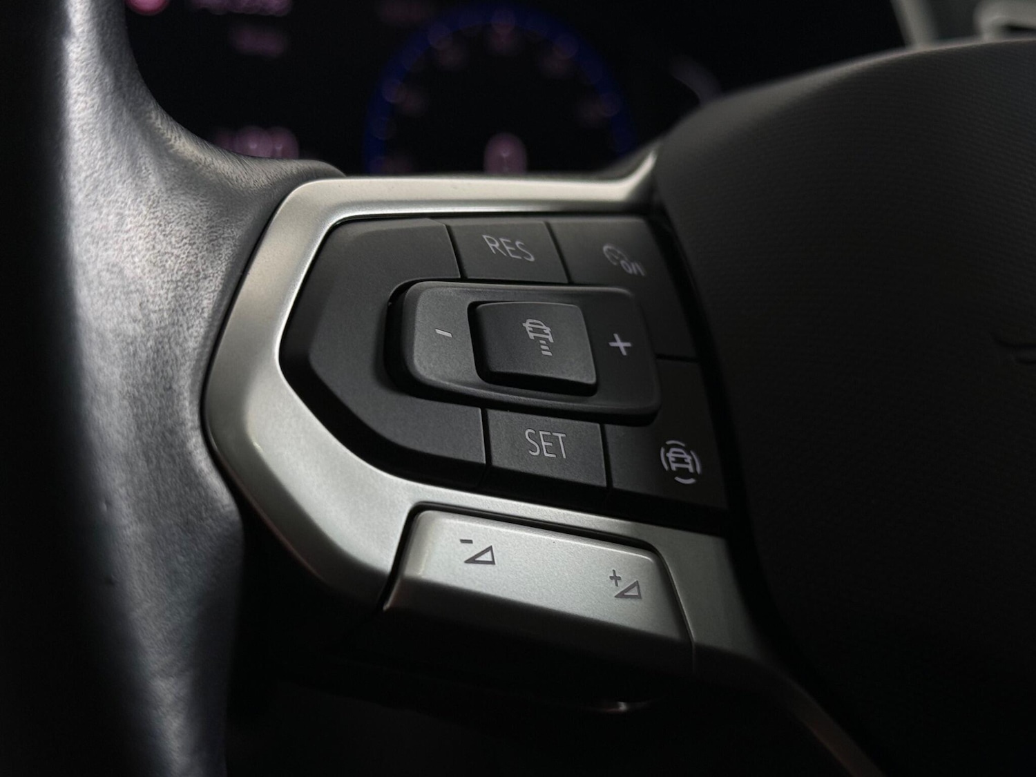 Used Volkswagen T-Roc 2023 for sale - 77672098: Photo 20